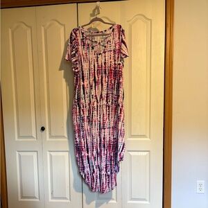 #115 Like New Livi Maxi Dress Size 18/20